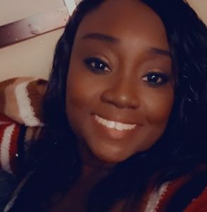 Meet your Posher, Vanessa